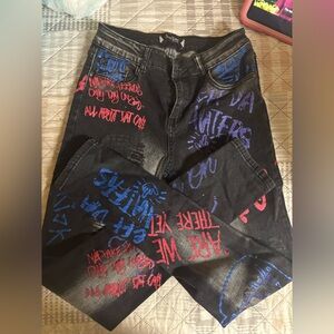 Women Black Graphic Jeans